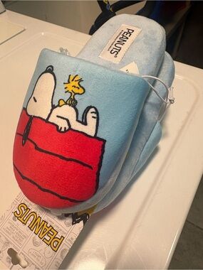 Peanuts Snoopy & Woodstock Sky Blue Plush Slippers with Red Doghouse